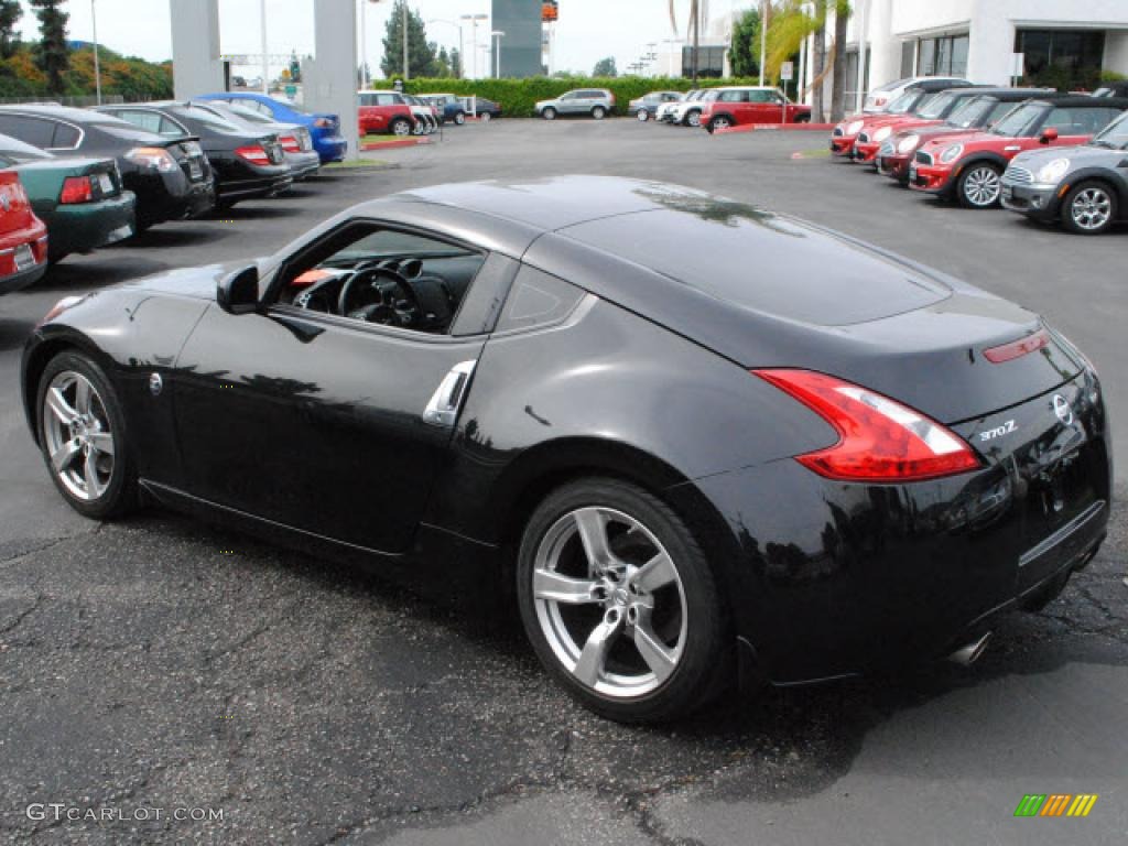 2009 370Z Touring Coupe - Magnetic Black / Black Leather photo #10