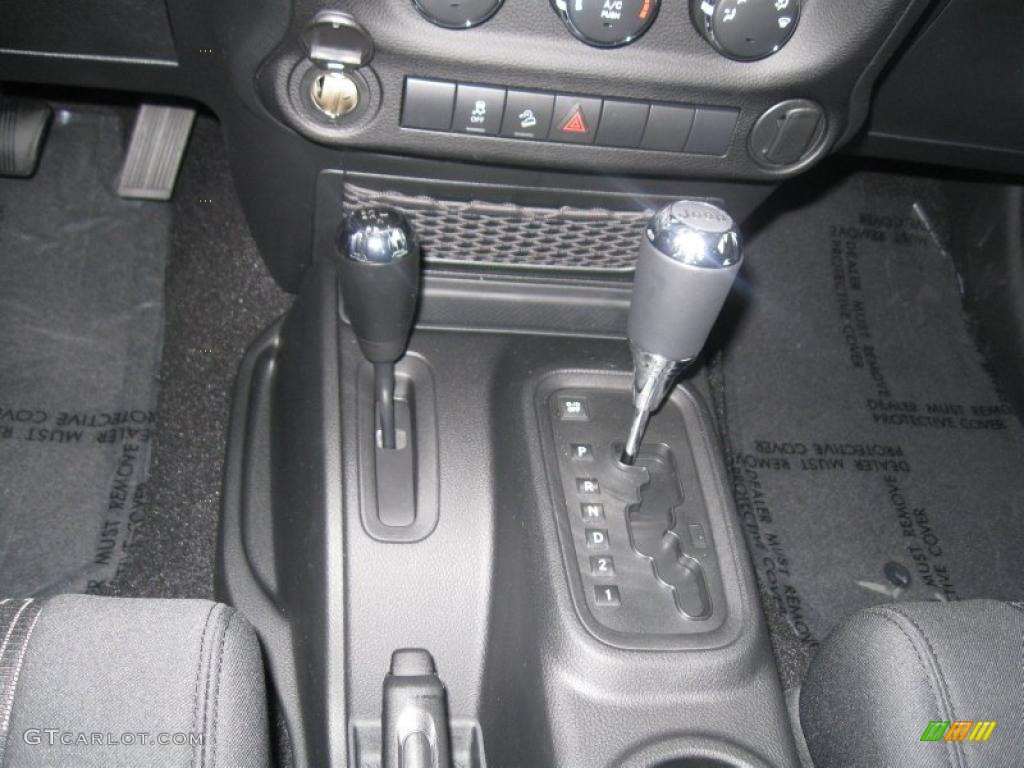 2011 Wrangler Sport S 4x4 - Black / Black photo #8
