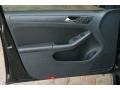 Black - Jetta SE Sedan Photo No. 12