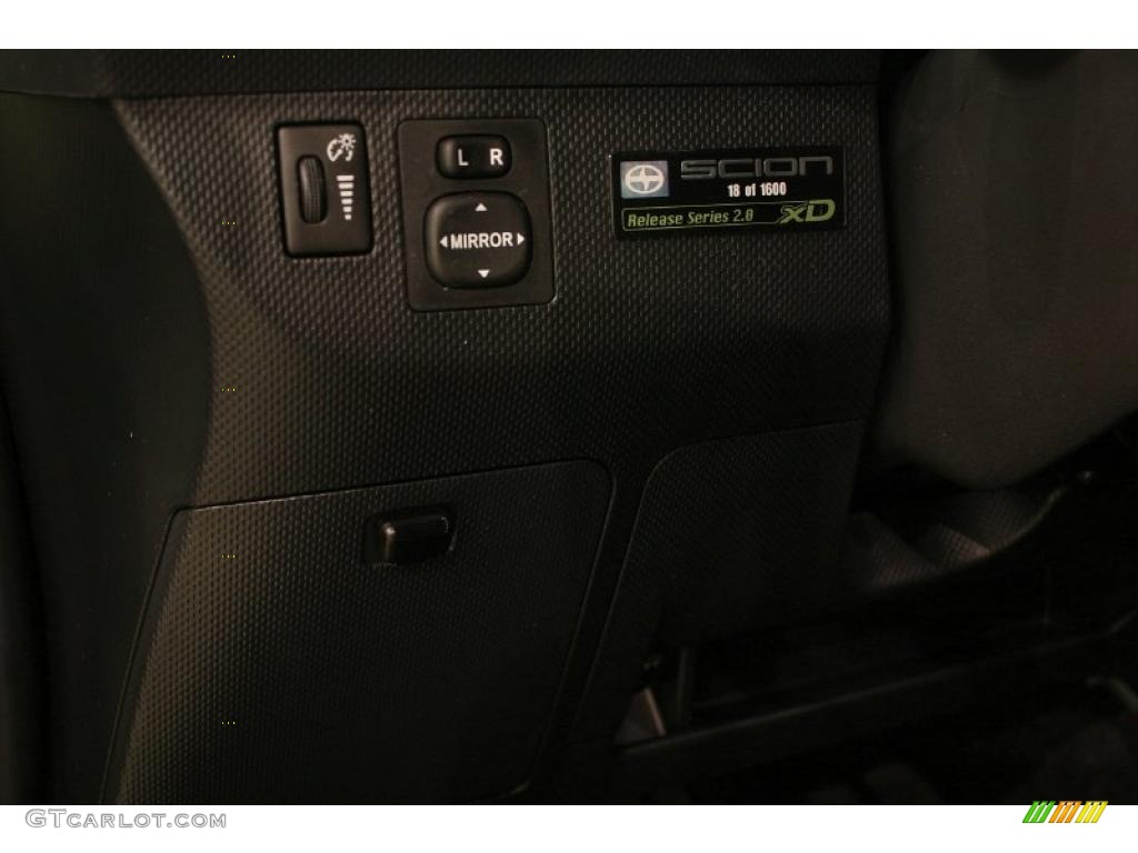 2009 xD Release Series 2.0 - Electric Wasabi / Charcoal Gray photo #10