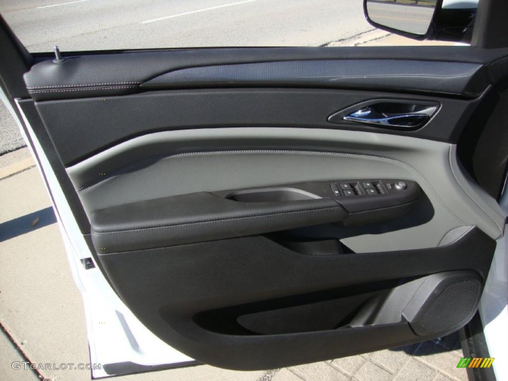 2011 Cadillac SRX FWD Ebony/Titanium Door Panel Photo #38903186