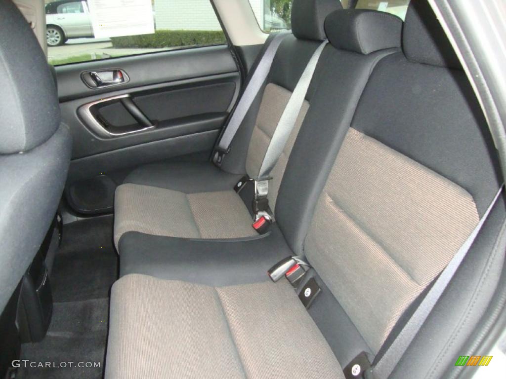 2007 Outback 2.5i Wagon - Brilliant Silver Metallic / Dark Charcoal Tweed photo #10