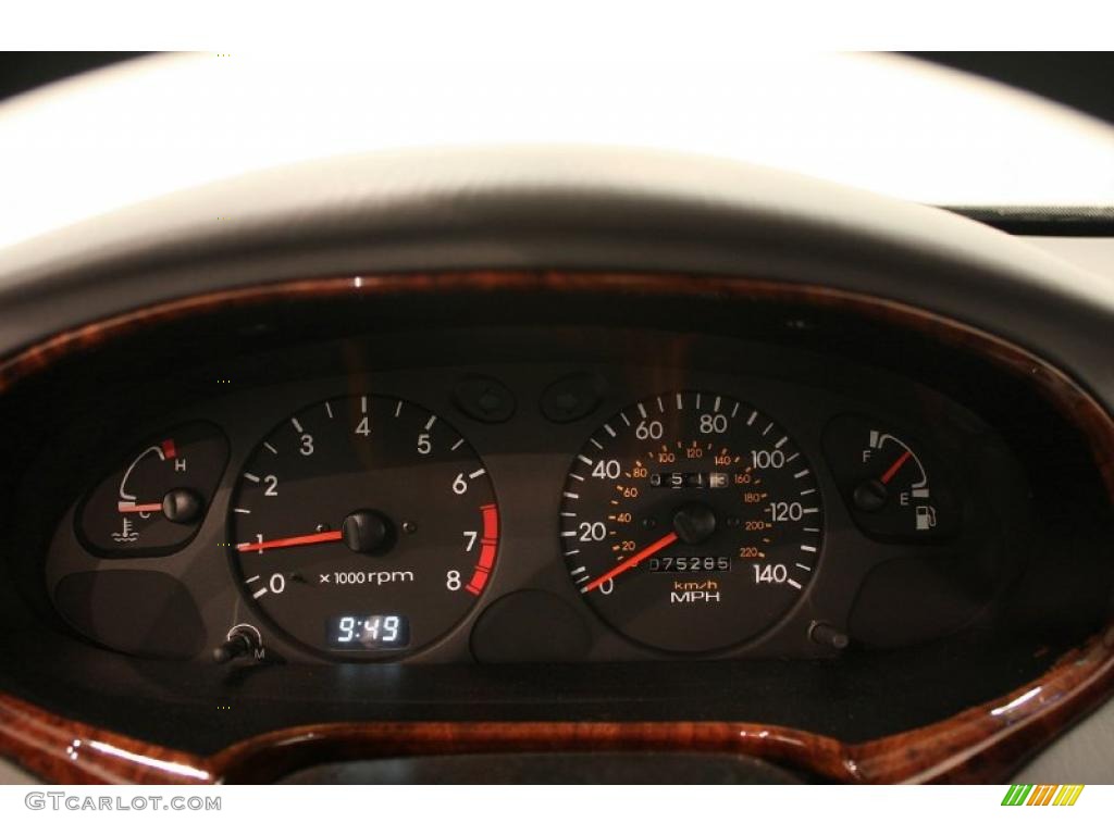 2000 Hyundai Elantra GLS Sedan Gauges Photos