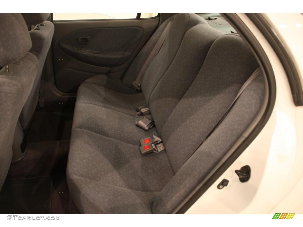 2000 Elantra GLS Sedan - Noble White / Gray photo #18