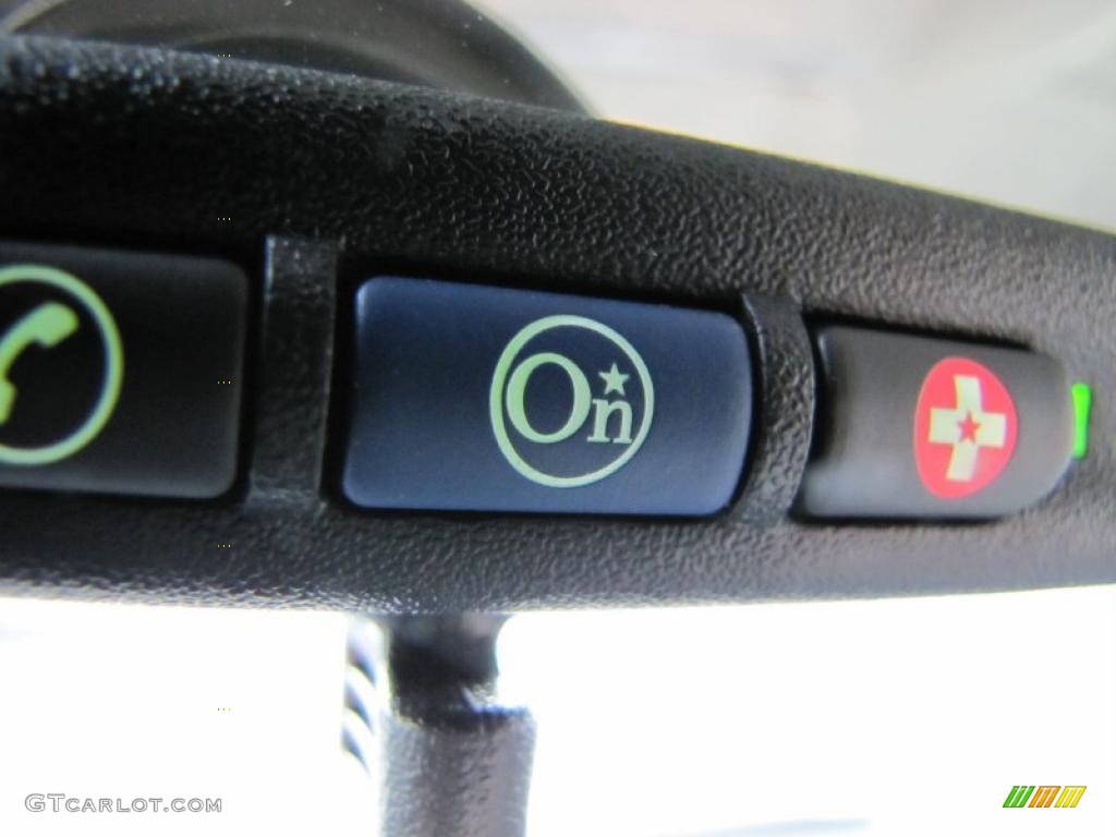 2011 Chevrolet Silverado 1500 LT Crew Cab Controls Photo #38907138