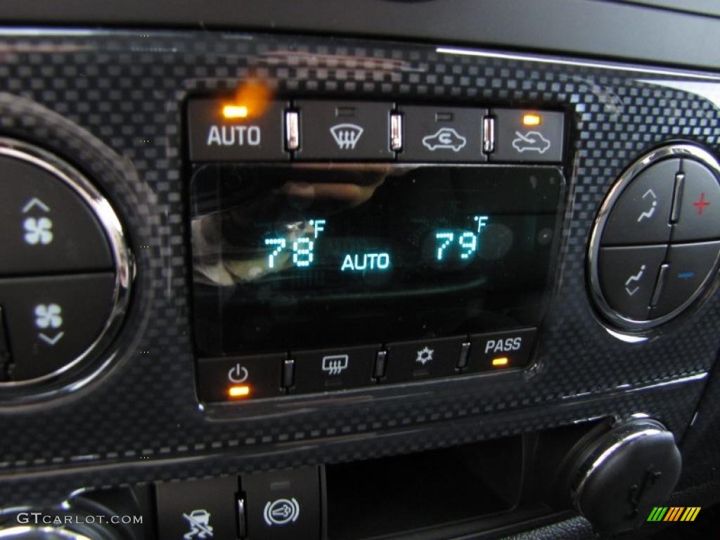 2011 Chevrolet Silverado 2500HD LT Crew Cab 4x4 Controls Photo #38907802