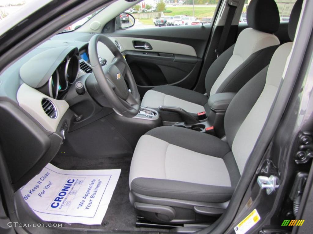 2011 Chevrolet Cruze LS interior Photo #38908342