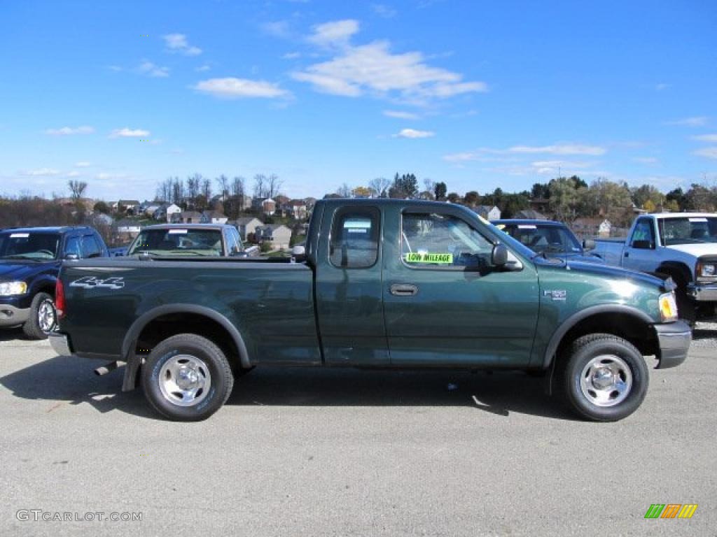 2002 F150 XLT SuperCab 4x4 - Dark Highland Green Metallic / Medium Graphite photo #2