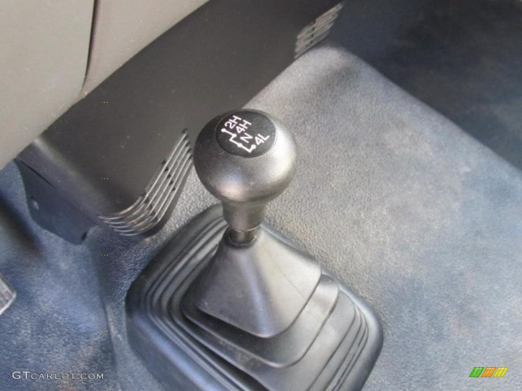 2002 Ford F150 XLT SuperCab 4x4 Controls Photo #38913198