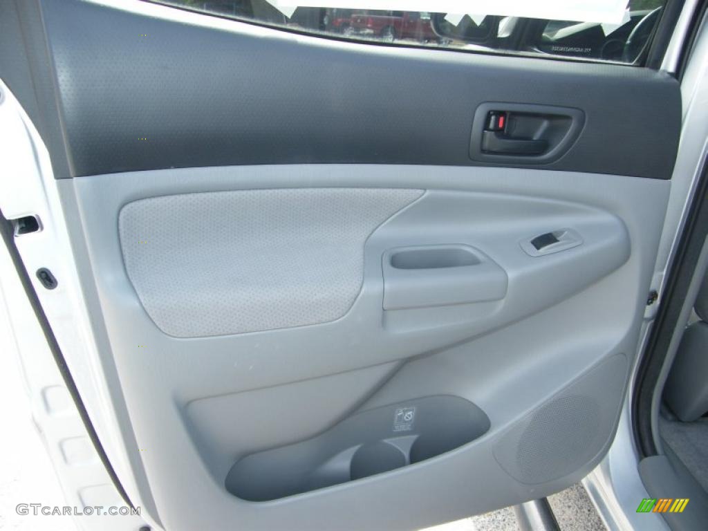 2006 Toyota Tacoma V6 PreRunner TRD Double Cab Graphite Gray Door Panel Photo #38913578