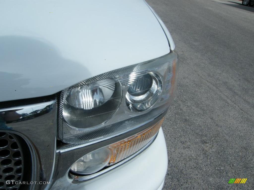 2005 Yukon XL Denali AWD - Summit White / Sandstone photo #9