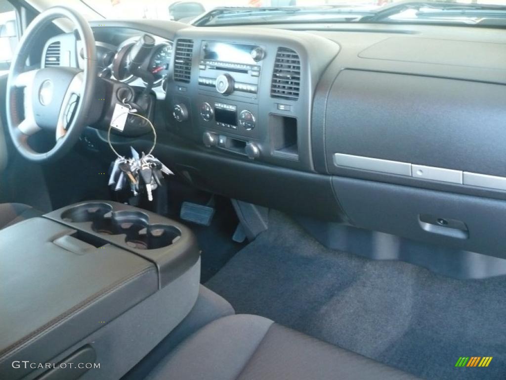 2009 Silverado 2500HD LT Extended Cab 4x4 - Black Granite Metallic / Ebony photo #18