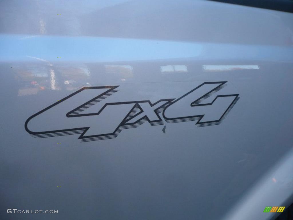 2007 Ford F350 Super Duty XLT Crew Cab 4x4 Marks and Logos Photo #38914674