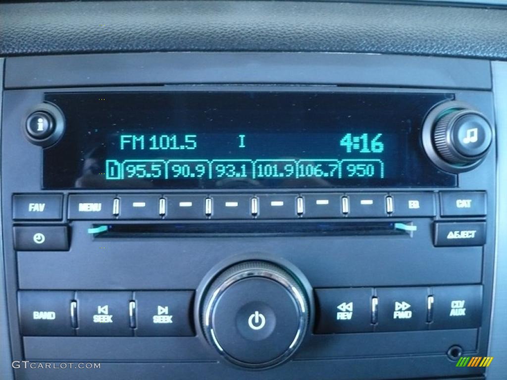 2008 GMC Yukon SLE 4x4 Controls Photo #38915210