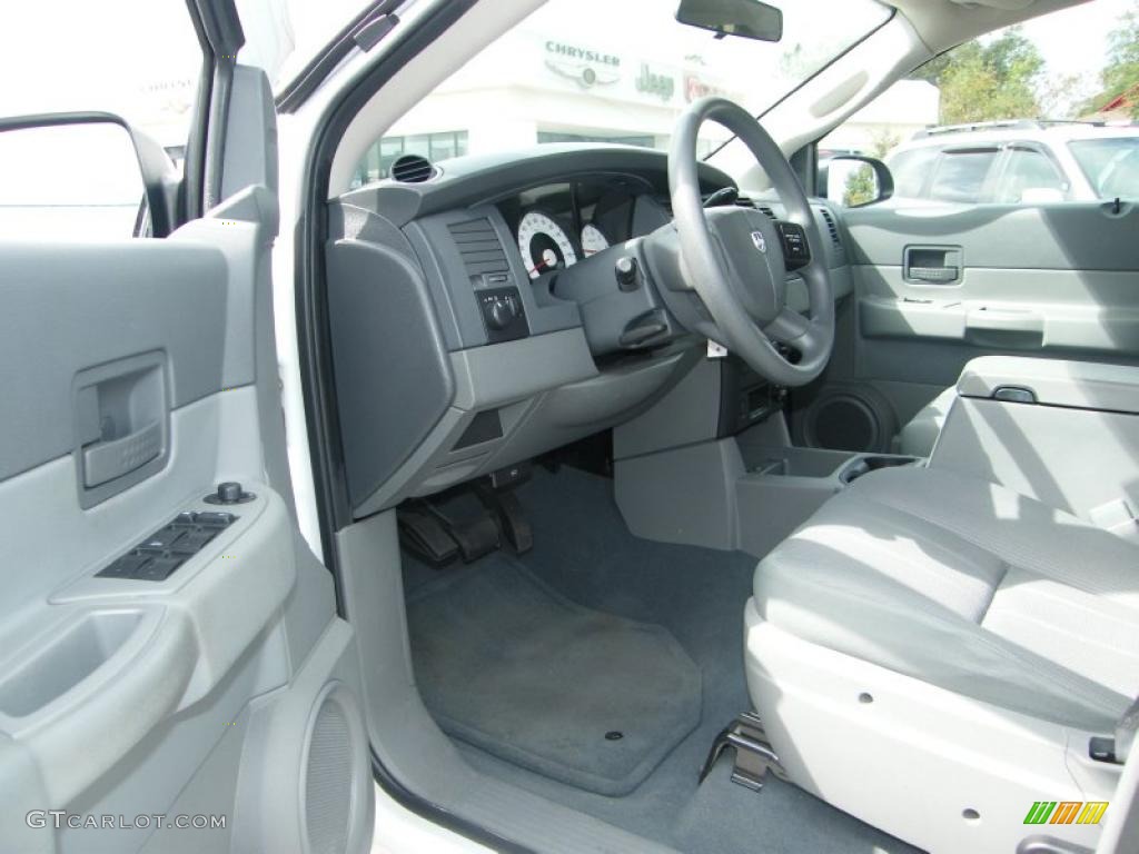 Medium Slate Gray Interior 2005 Dodge Durango ST Photo #38915962