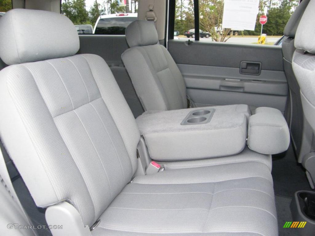 Medium Slate Gray Interior 2005 Dodge Durango ST Photo #38916030