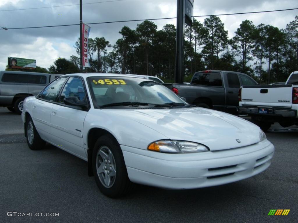 1995 Intrepid Sedan - White / Gray photo #7