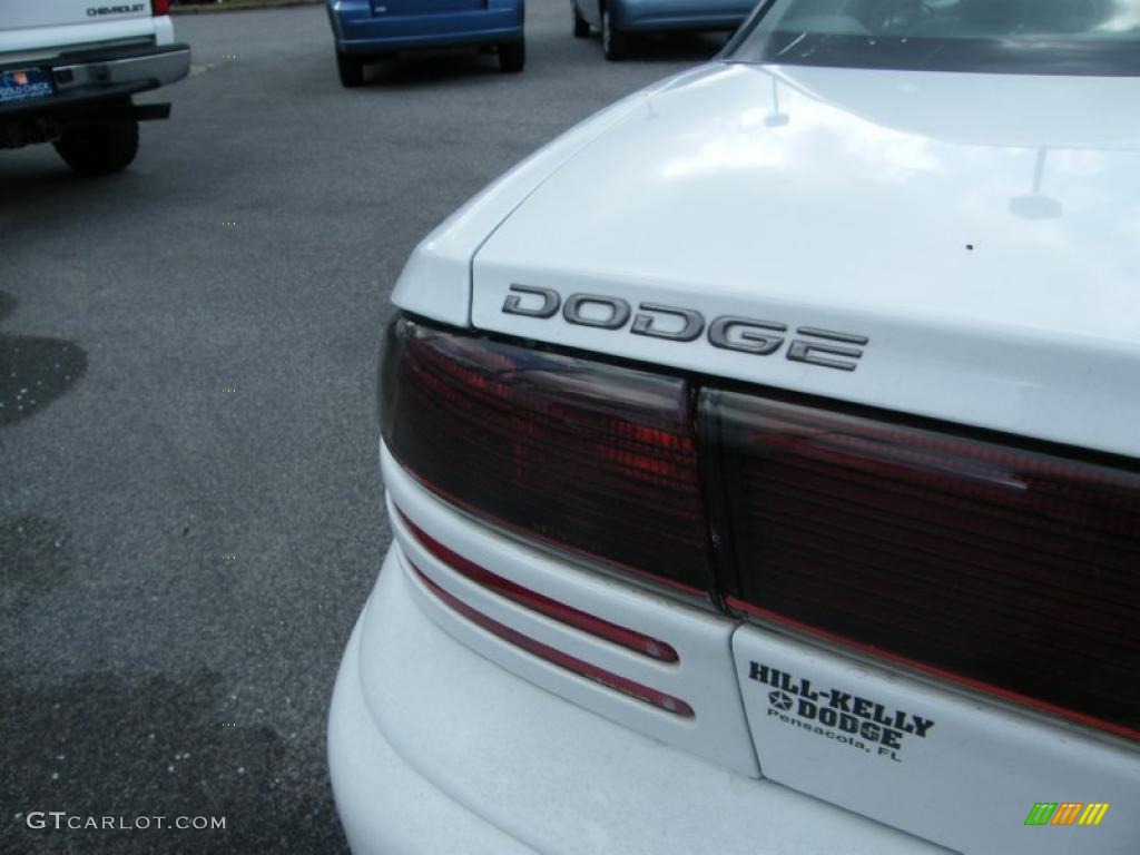 1995 Intrepid Sedan - White / Gray photo #10