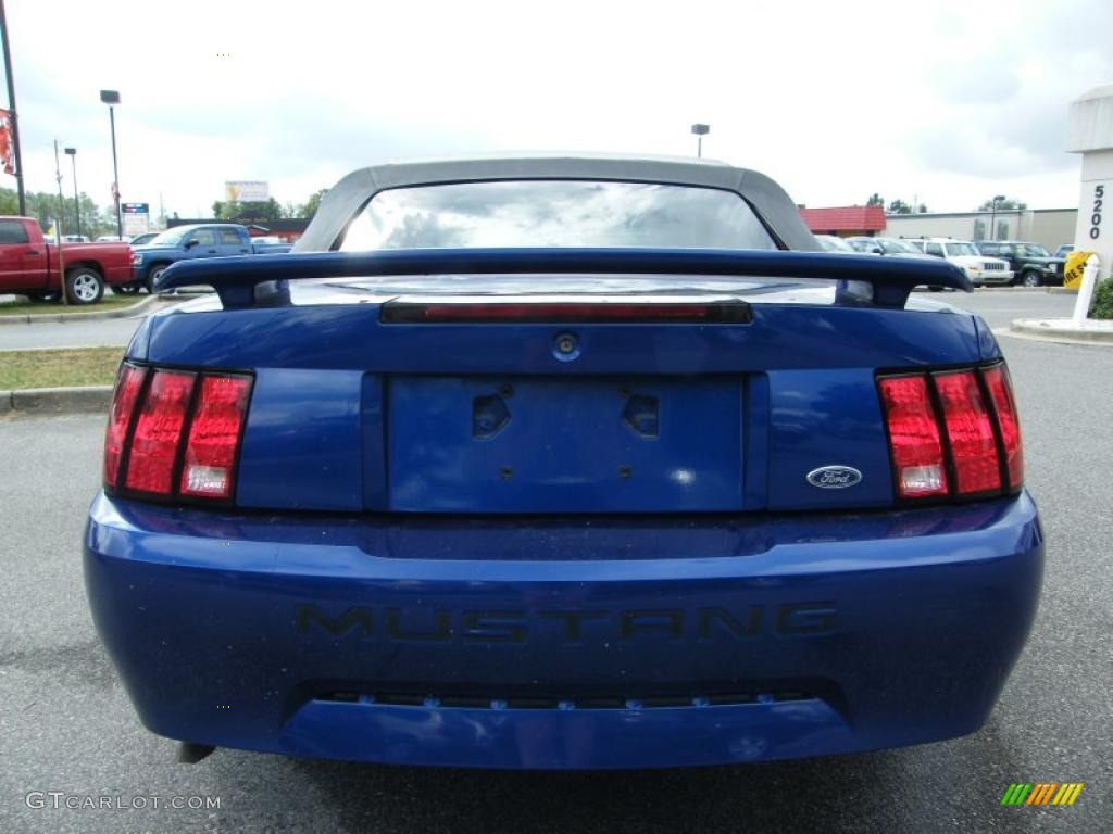 2003 Mustang V6 Convertible - Sonic Blue Metallic / Dark Charcoal photo #4