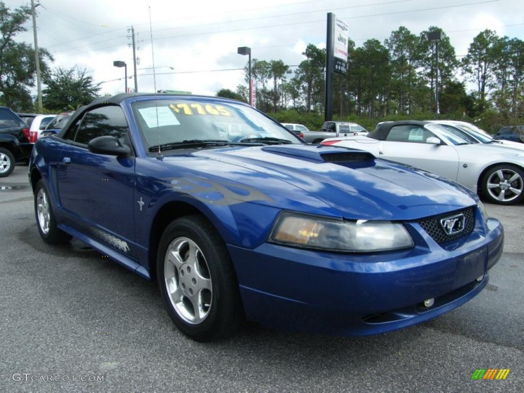 2003 Mustang V6 Convertible - Sonic Blue Metallic / Dark Charcoal photo #7