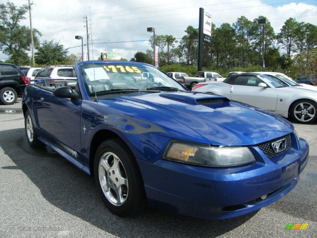 2003 Mustang V6 Convertible - Sonic Blue Metallic / Dark Charcoal photo #14