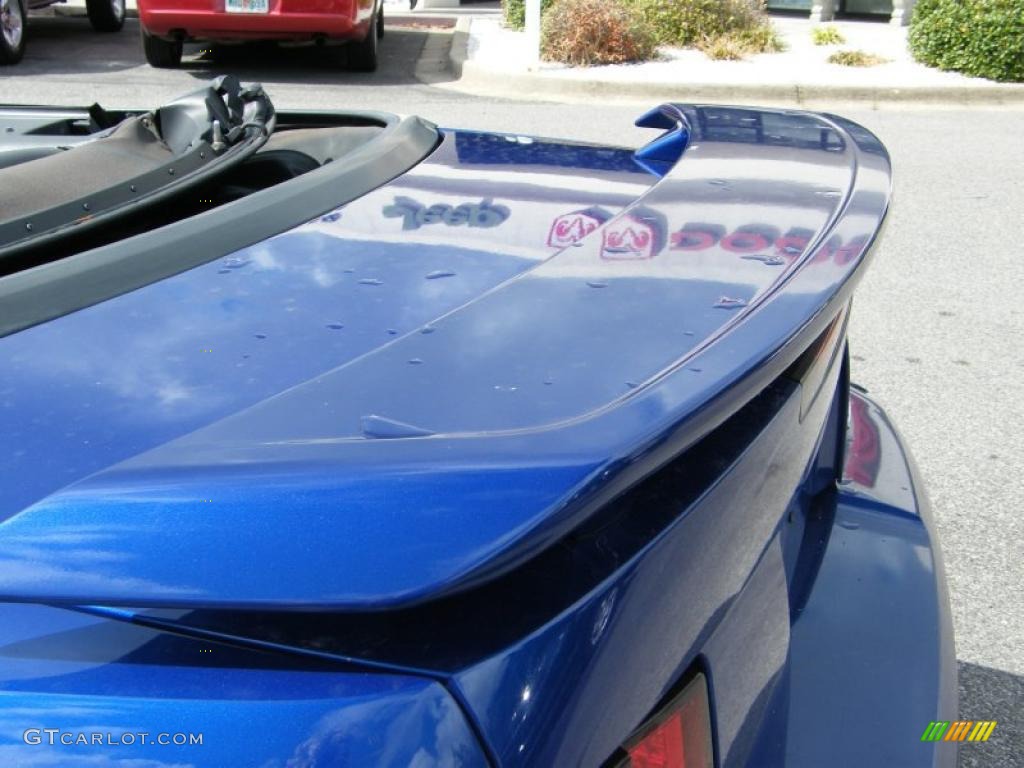 2003 Mustang V6 Convertible - Sonic Blue Metallic / Dark Charcoal photo #18