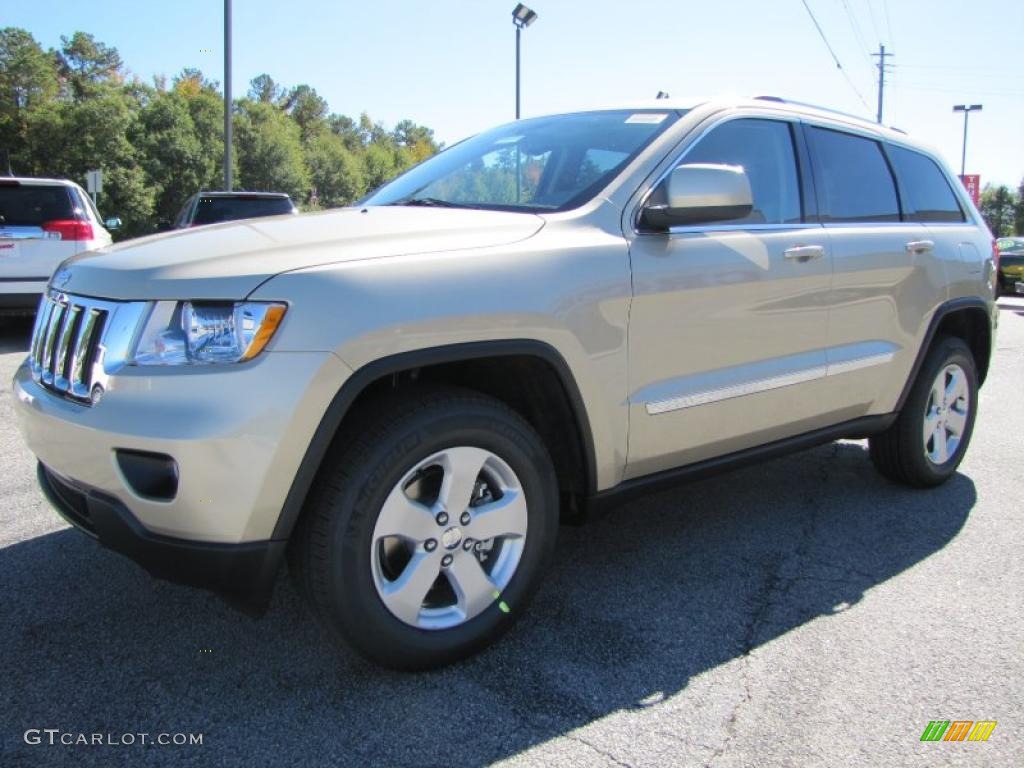 White Gold Metallic 2011 Jeep Grand Cherokee Laredo X Package Exterior Photo #38918382