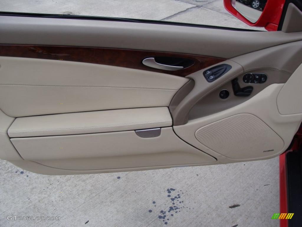 2009 Mercedes-Benz SL 550 Roadster Stone Door Panel Photo #38919442