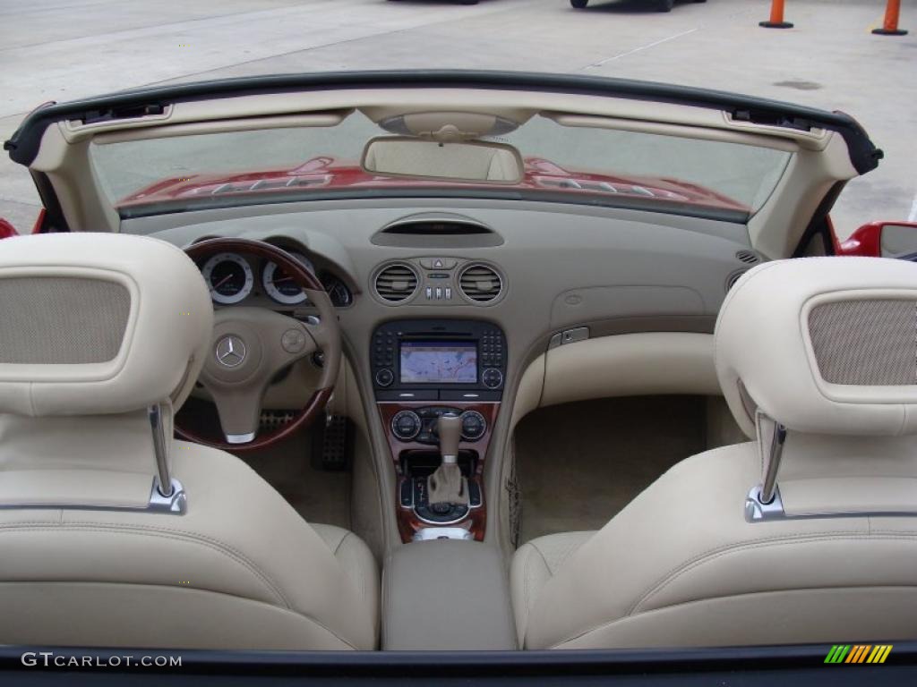 Stone Interior 2009 Mercedes-Benz SL 550 Roadster Photo #38919522