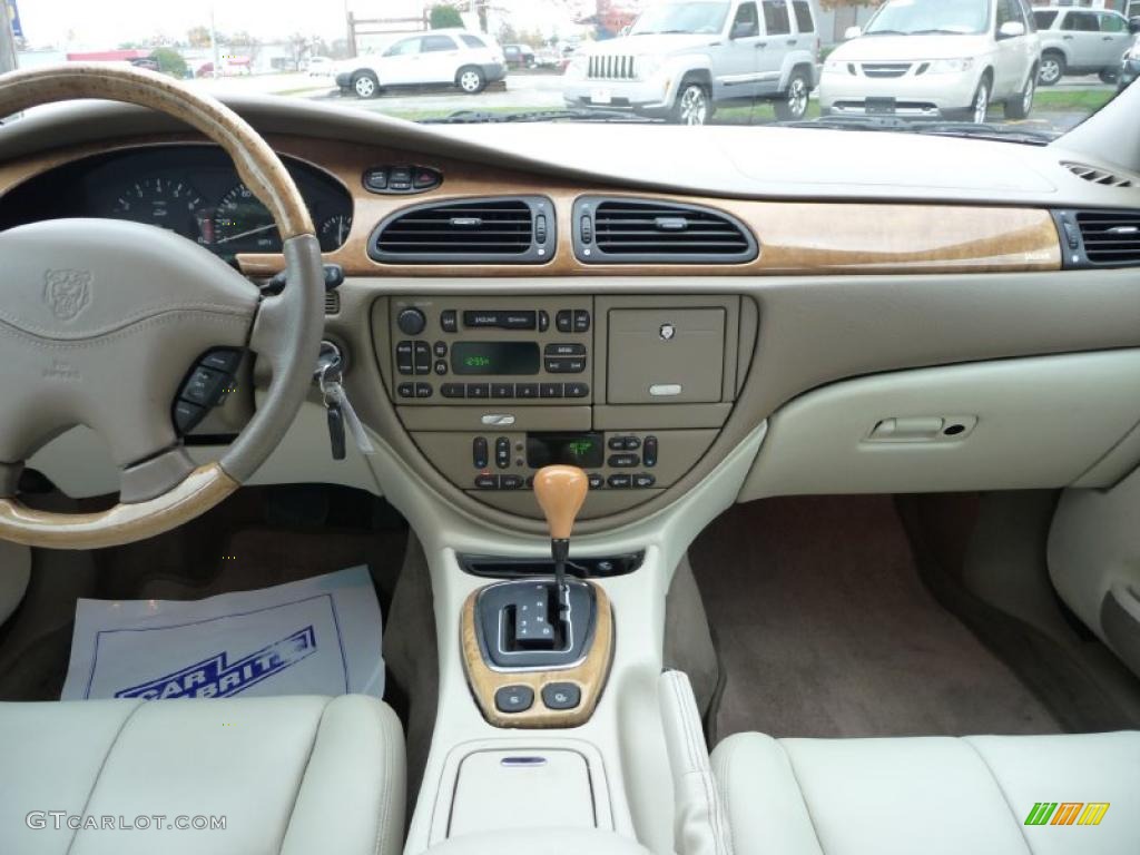 2002 Jaguar S-Type 3.0 Ivory Dashboard Photo #38921946