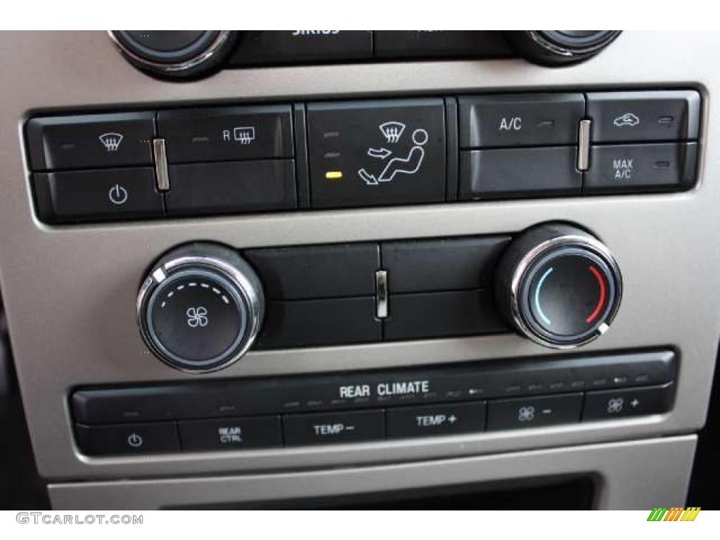 2009 Ford Flex SE Controls Photo #38922282