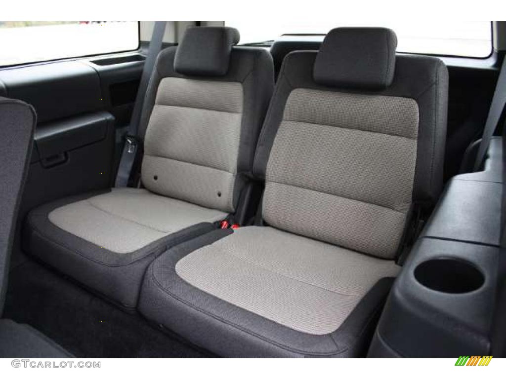 Medium Light Stone Interior 2009 Ford Flex SE Photo #38922398