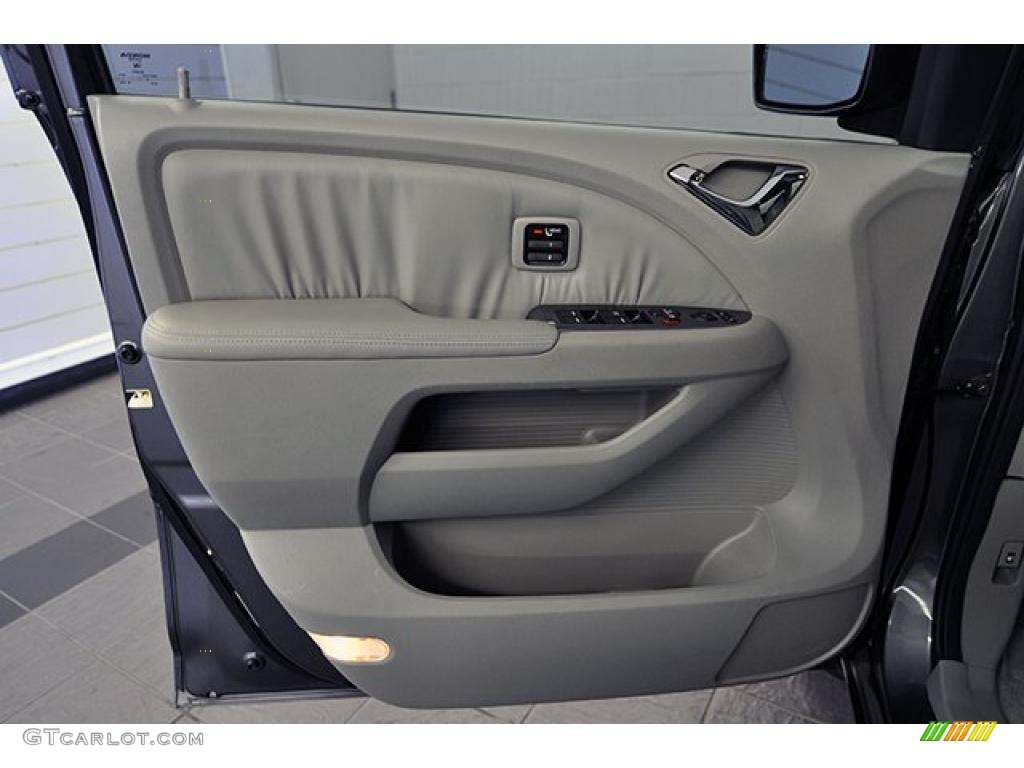 2008 Honda Odyssey Touring Gray Door Panel Photo #38923466