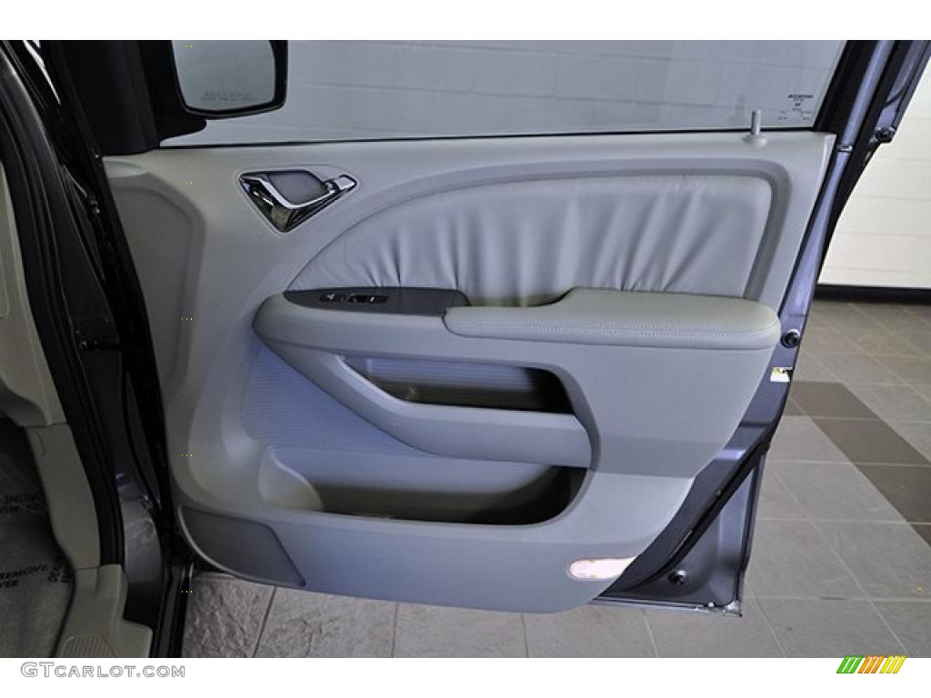 2008 Honda Odyssey Touring Gray Door Panel Photo #38923538