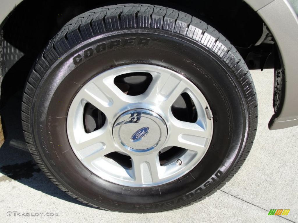 2004 Ford Expedition Eddie Bauer Wheel Photo #38927718
