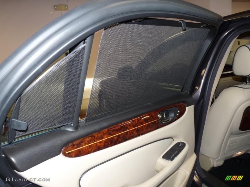 Champagne/Charcoal Interior 2008 Jaguar XJ Vanden Plas Photo #38927994