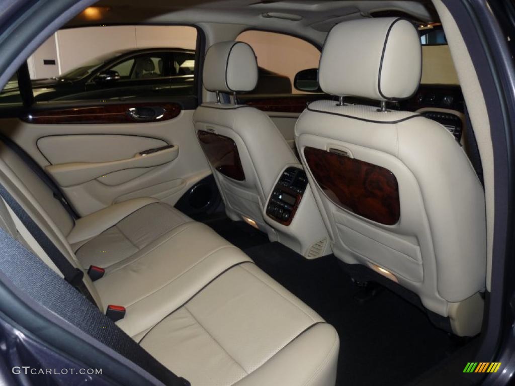 Champagne/Charcoal Interior 2008 Jaguar XJ Vanden Plas Photo #38928046
