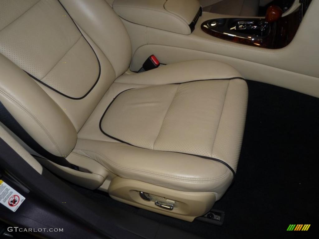 Champagne/Charcoal Interior 2008 Jaguar XJ Vanden Plas Photo #38928130