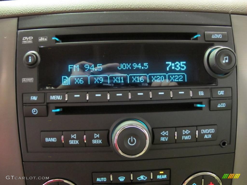 2011 GMC Yukon XL SLT Controls Photo #38928942