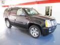 Carbon Black Metallic - Yukon SLT Photo No. 5
