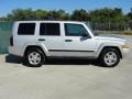 2006 Bright Silver Metallic Jeep Commander   photo #2