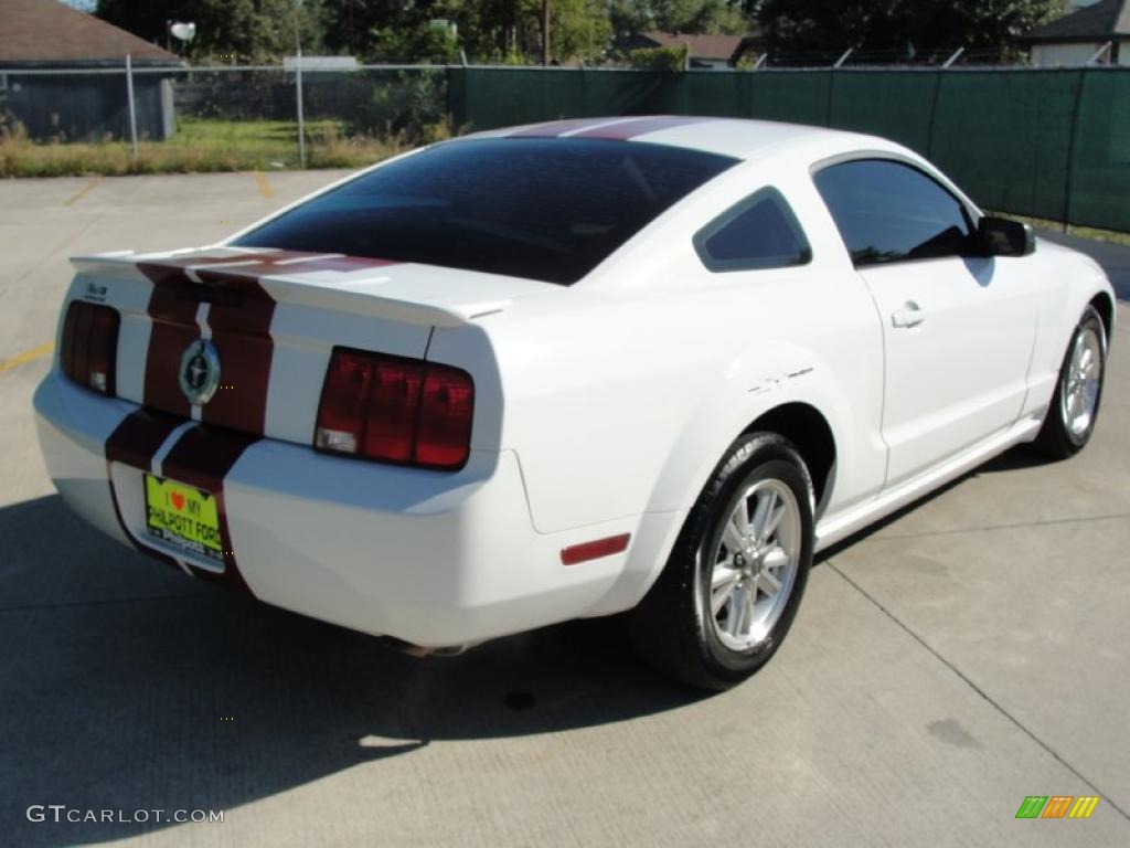 2007 Mustang V6 Deluxe Coupe - Performance White / Medium Parchment photo #3