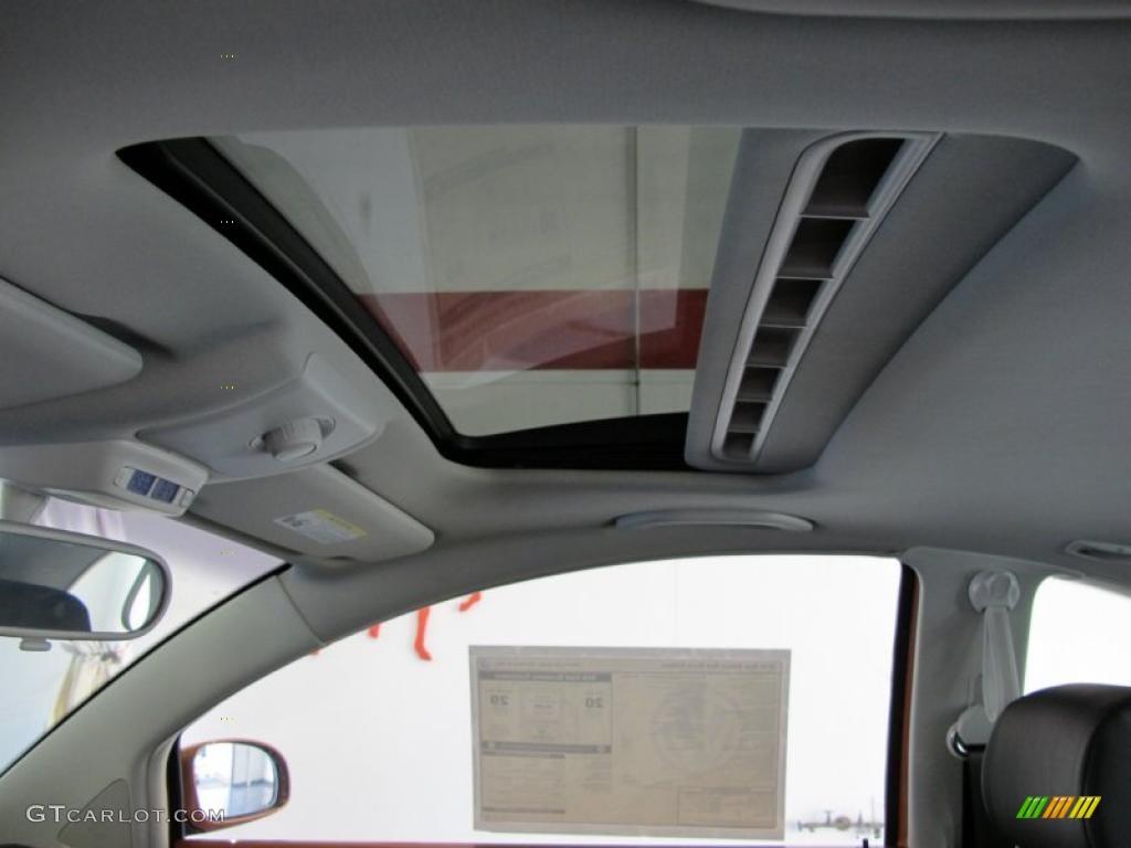 2010 Volkswagen New Beetle Red Rock Edition Coupe Sunroof Photos