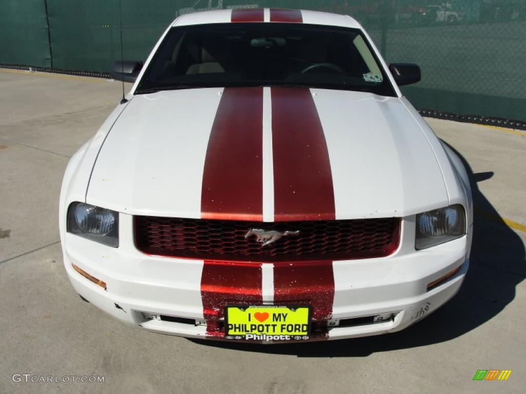 2007 Mustang V6 Deluxe Coupe - Performance White / Medium Parchment photo #8