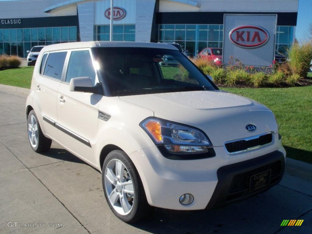 Dune Beige 2011 Kia Soul ! Exterior Photo #38930510