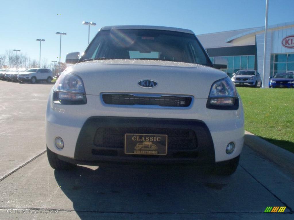 Dune Beige 2011 Kia Soul ! Exterior Photo #38930528