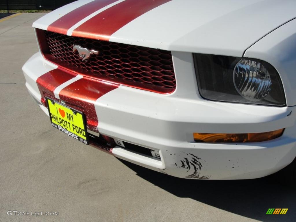 2007 Mustang V6 Deluxe Coupe - Performance White / Medium Parchment photo #11