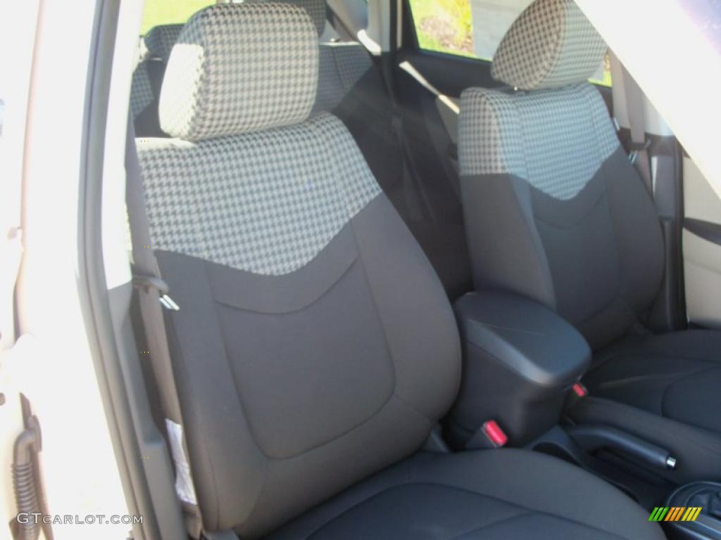 Sand/Black Houndstooth Cloth Interior 2011 Kia Soul ! Photo #38930699