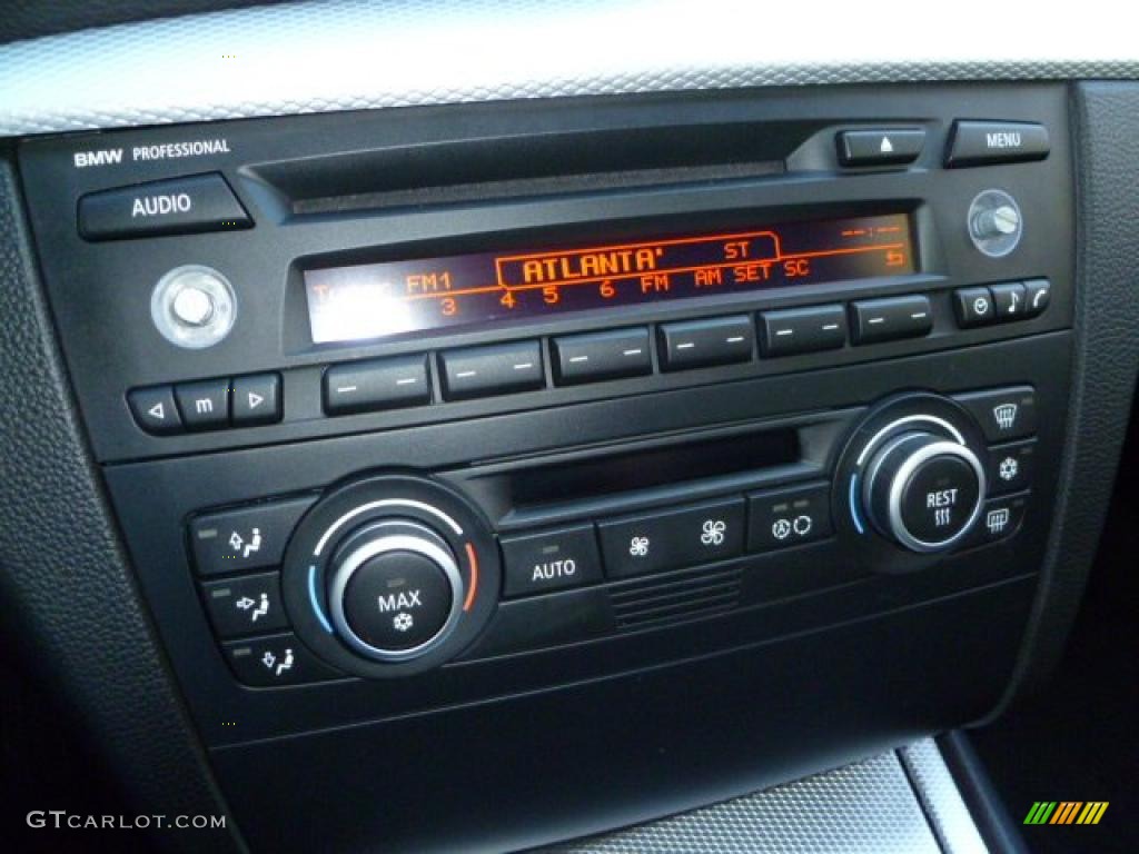 2009 BMW 1 Series 135i Coupe Controls Photo #38931658