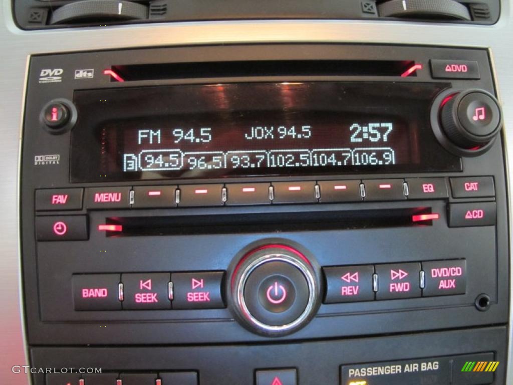 2009 GMC Acadia SLT Controls Photo #38932138